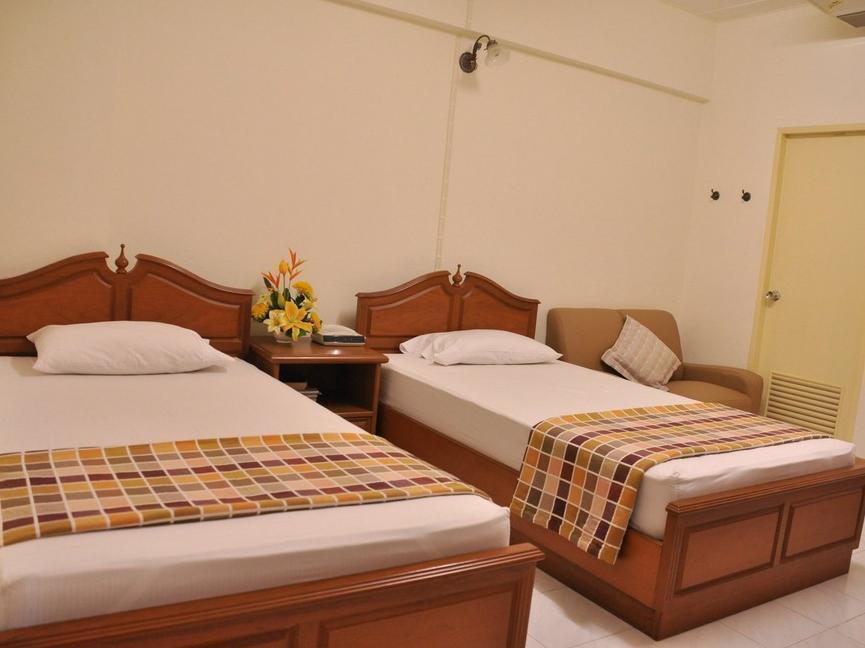 Phawana Sweet Hotel Bangkok Extérieur photo