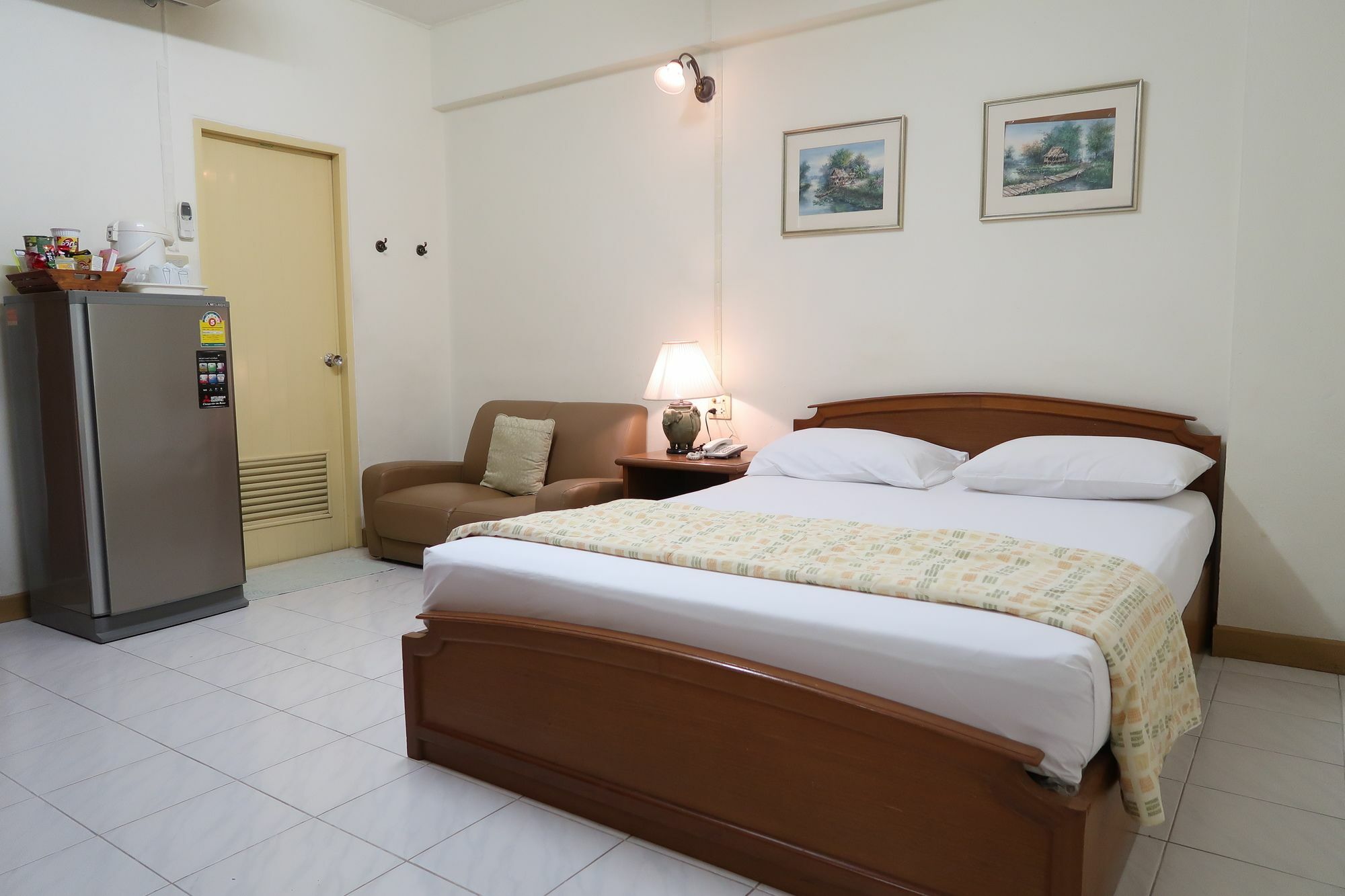 Phawana Sweet Hotel Bangkok Extérieur photo